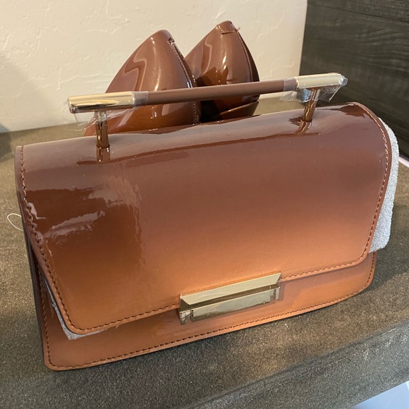 Set: NWT ALDO Ombré Patent Leather Purse and Matching Heels - Picture 6 of 9